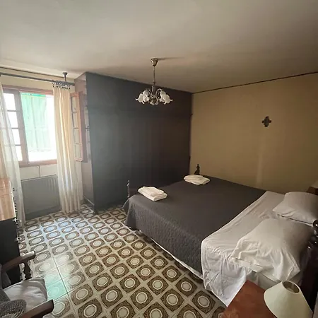 Madame Carla Apartmán *